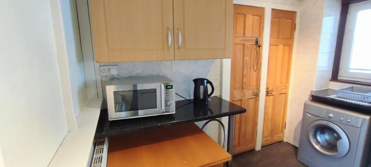 Cosy 2 Bedroom Apartment In The Heart Of Edinburgh - Excellent Location