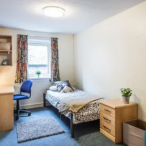 Joivy Budget 4,5 And 6 Bed Private Flats, In Historic Old Town (adults Only) Edinburgh