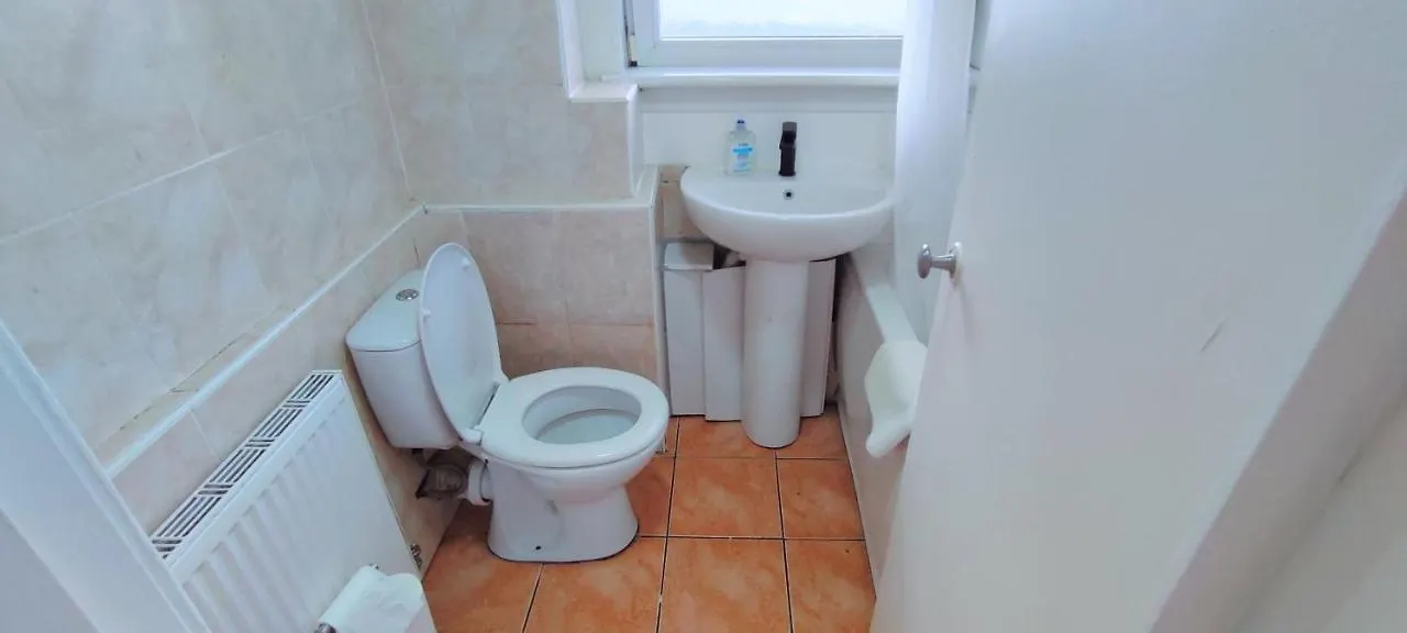 Cosy 2 Bedroom Apartment In The Heart Of Edinburgh - Excellent Location